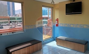 Oficina en venta Parque Arauco. Oportunidad