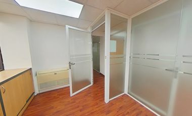 Oficinas pisos 13, 14 y 15 Metro Pedro de Valdivia