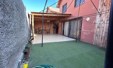 ¡Hogar Ideal en Buin, Espacio y Comodidad!