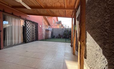 ¡Hogar Ideal en Buin, Espacio y Comodidad!