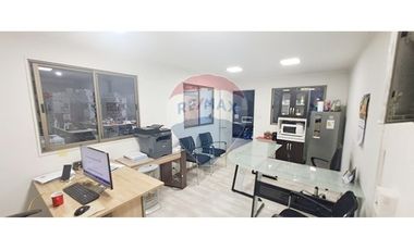 EXCELENTE BODEGA CON OFICINA