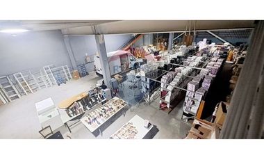 EXCELENTE BODEGA CON OFICINA