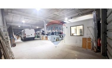 EXCELENTE BODEGA CON OFICINA