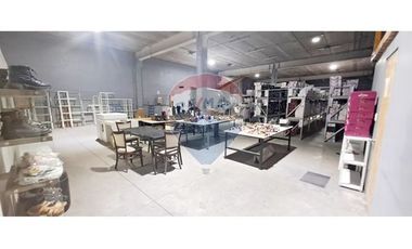 EXCELENTE BODEGA CON OFICINA