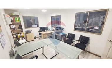 EXCELENTE BODEGA CON OFICINA