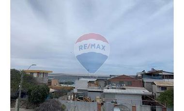 SE VENDE HOSTAL A  PASOS DE LA PLAYA BAHIA INGLESA