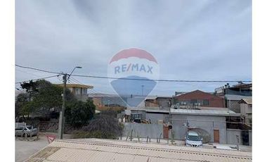 SE VENDE HOSTAL A  PASOS DE LA PLAYA BAHIA INGLESA