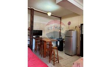 SE VENDE HOSTAL A  PASOS DE LA PLAYA BAHIA INGLESA