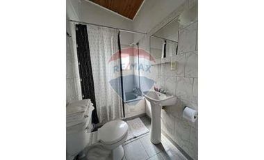 SE VENDE HOSTAL A  PASOS DE LA PLAYA BAHIA INGLESA