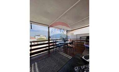 SE VENDE HOSTAL A  PASOS DE LA PLAYA BAHIA INGLESA