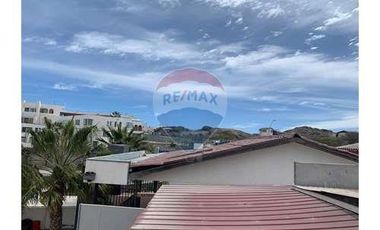 SE VENDE HOSTAL A  PASOS DE LA PLAYA BAHIA INGLESA