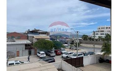 SE VENDE HOSTAL A  PASOS DE LA PLAYA BAHIA INGLESA