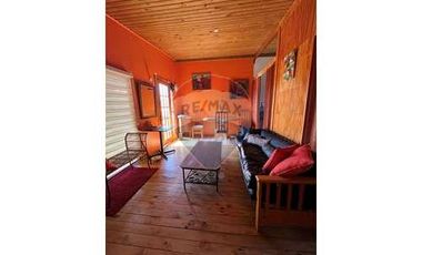 SE VENDE HOSTAL A  PASOS DE LA PLAYA BAHIA INGLESA