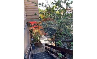 SE VENDE HOSTAL A  PASOS DE LA PLAYA BAHIA INGLESA