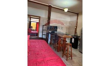 SE VENDE HOSTAL A  PASOS DE LA PLAYA BAHIA INGLESA