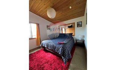 SE VENDE HOSTAL A  PASOS DE LA PLAYA BAHIA INGLESA