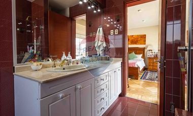 CASA SECTOR COLEGIO SAN IGNACIO/ SAN GABRIEL