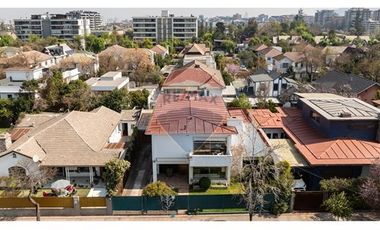 CASA SECTOR COLEGIO SAN IGNACIO/ SAN GABRIEL