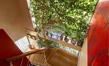 CASA SECTOR COLEGIO SAN IGNACIO/ SAN GABRIEL