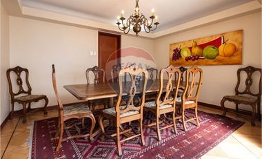 CASA SECTOR COLEGIO SAN IGNACIO/ SAN GABRIEL