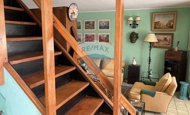 COMERCIAL - Macul. Villa Santa Carolina!!