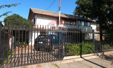 COMERCIAL - Macul. Villa Santa Carolina!!