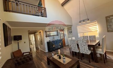 Casa Bosques Andinos 4D + 3B + Piscina + Quincho