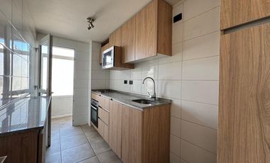 ¡Exclusivo depto. en San Miguel, 2D+2B y terraza!