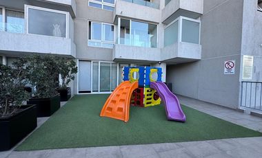 ¡Exclusivo depto. en San Miguel, 2D+2B y terraza!