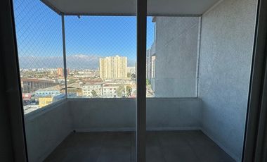 ¡Exclusivo depto. en San Miguel, 2D+2B y terraza!