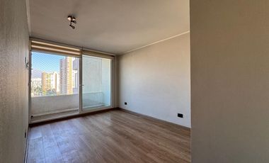 ¡Exclusivo depto. en San Miguel, 2D+2B y terraza!