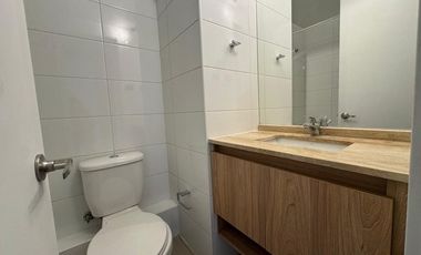 ¡Exclusivo depto. en San Miguel, 2D+2B y terraza!