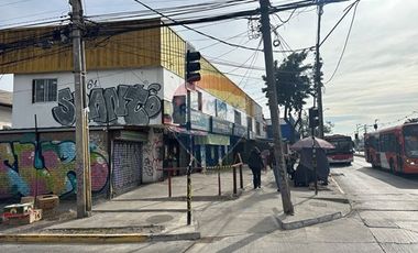 Esquina 6 Locales Comerciales Av Pajaritos