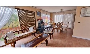 CASA JARDINES DEL SUR 3D 2B VISTA DESPEJADA