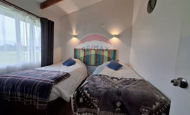 CASA EQUIPADA EN LOS MUERMOS 3 DORMITORIOS FULL