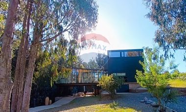 Casa moderna y amoblada en  Punta de Lobos