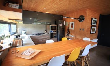 Casa moderna y amoblada en  Punta de Lobos