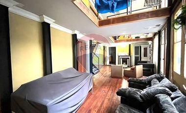 Propiedad comercial Hostal. Metro República