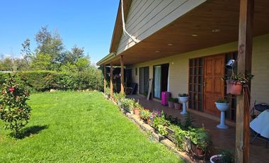 Espectacular casa y parcela en Linares