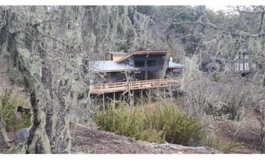 CASA DE MONTAÑA EN VALLE SHANGRI - LA