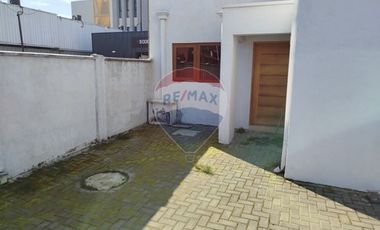 EXCELENTE CASA EN VENTA EN LOS ANGELES