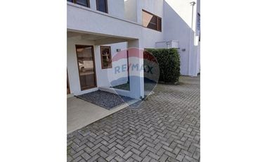 EXCELENTE CASA EN VENTA EN LOS ANGELES