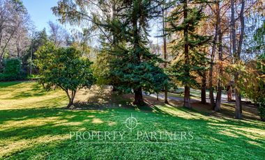 Casa remodelada y maravilloso jardín formado