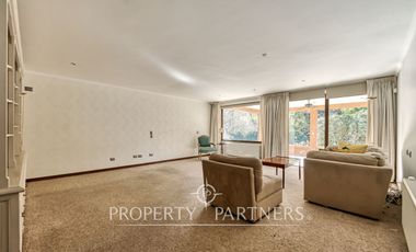 Casa remodelada y maravilloso jardín formado