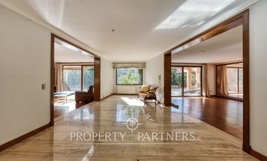 Casa remodelada y maravilloso jardín formado