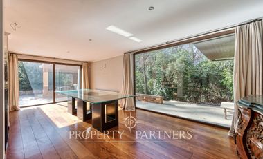 Casa remodelada y maravilloso jardín formado