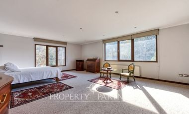 Casa remodelada y maravilloso jardín formado