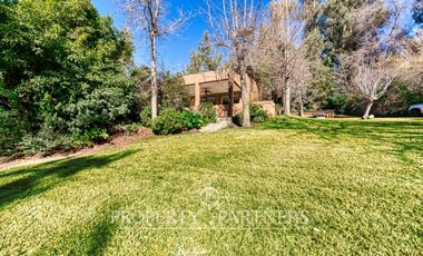 Casa remodelada y maravilloso jardín formado