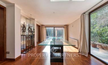 Casa remodelada y maravilloso jardín formado