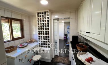 Espectacular casa patronal en terreno soñado